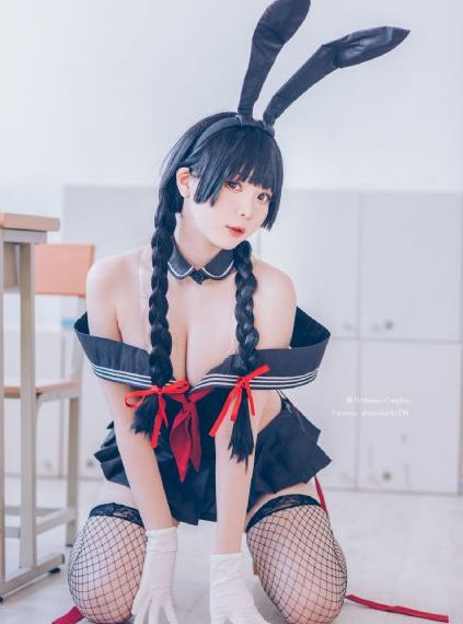 奔驰大g欧美风格头像_国产剧手机免费观看完整