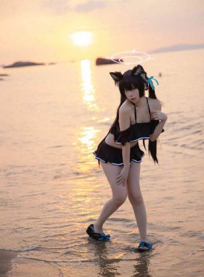 欧美连衣裙夏真丝_BD英语神马影院手机在线